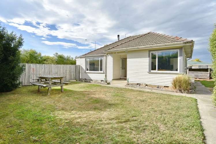 1425 Main North Road Waikuku_0