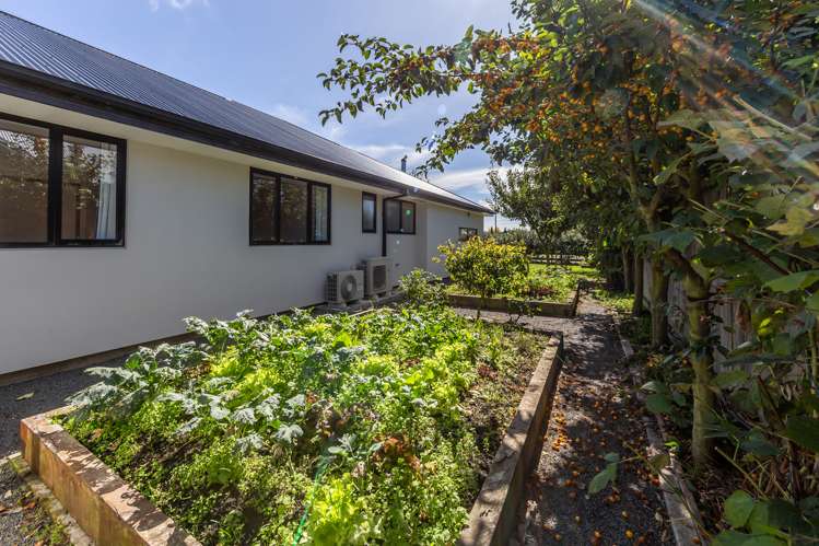 12 Coutts Lane West Melton_24