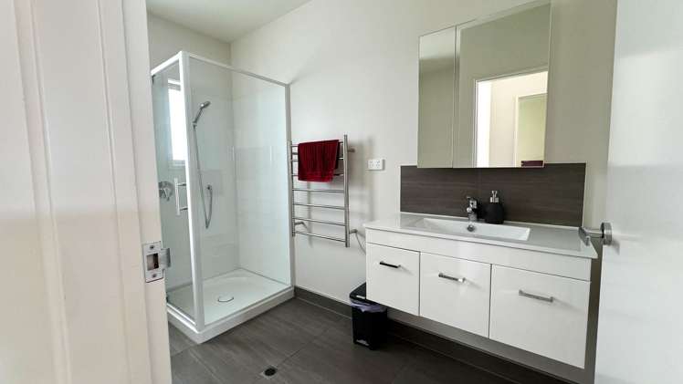 13/45 Karepiro Drive Stanmore Bay_11