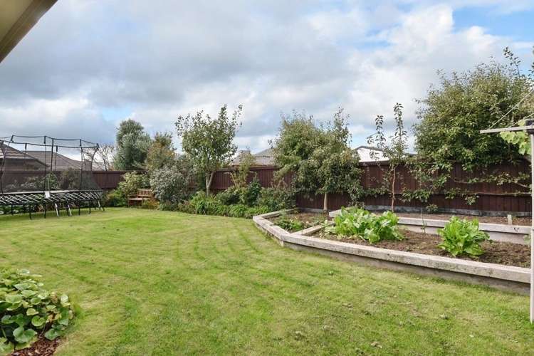 266 Southfield Drive Lincoln_19