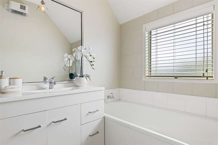 1143/143a Weston Road Saint Albans_10