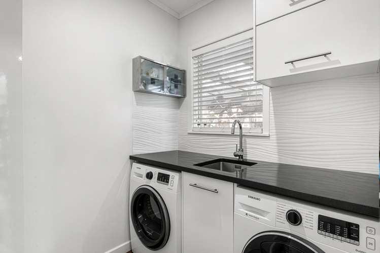 210 Methuen Road New Windsor_21
