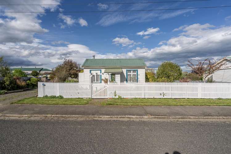 11 High Street East Nightcaps_12