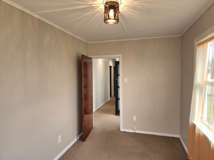 563 Queen Street East Levin_13