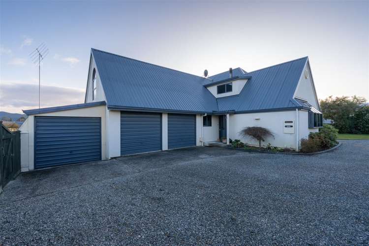 8 Melland Place Te Anau_21