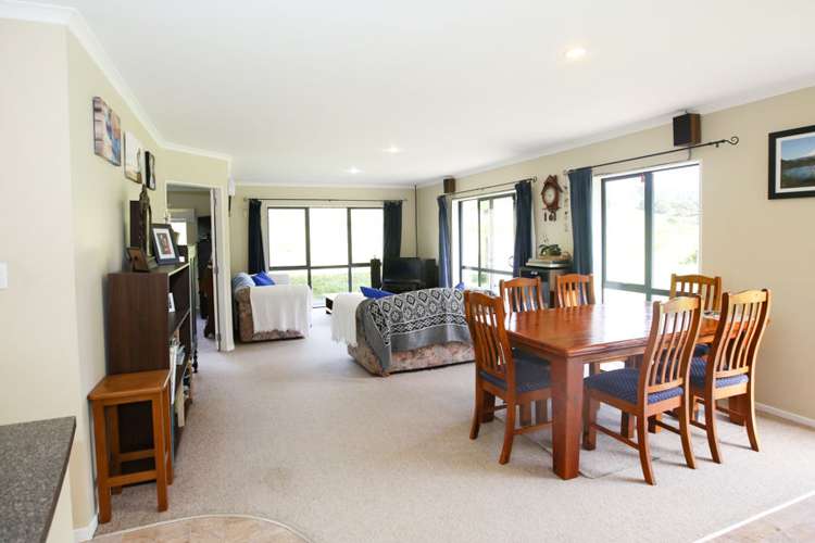 28 Komokoriki Hill Road Makarau_3