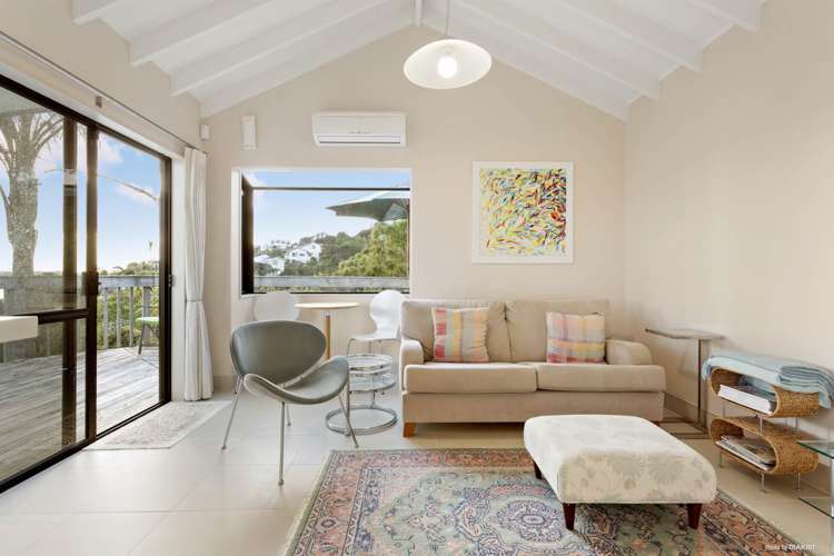 3 Poaka Place Beach Haven_13