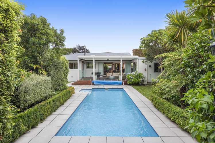 477 Avonhead Road Avonhead_23