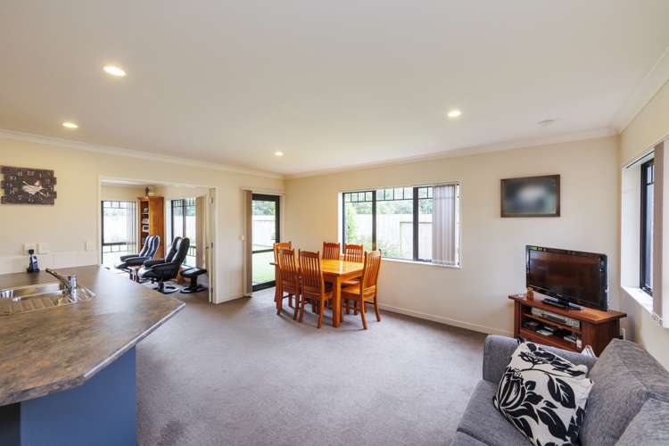 20 Henley Court Highbury_6