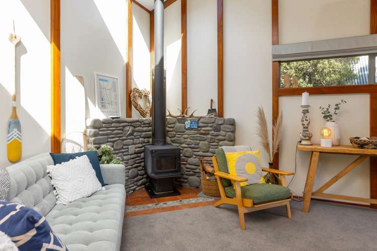 2385 Queen Charlotte Drive Anakiwa and Surrounds_13