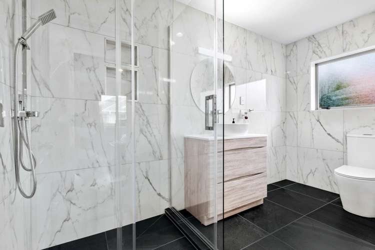 1 Thomas Rea Place Te Atatu South_13