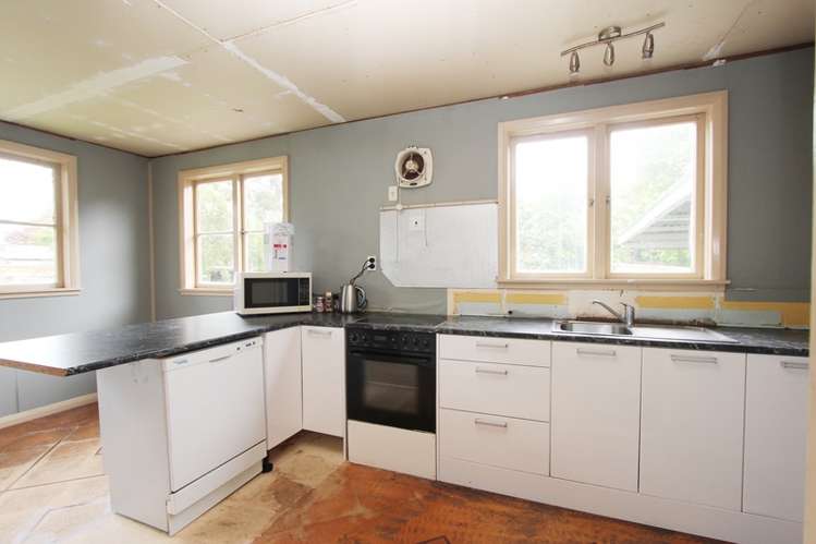 49 Albert Street Pahiatua_6