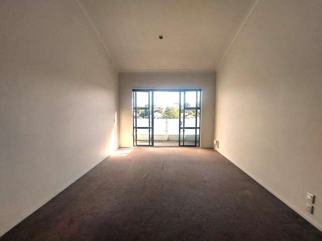 321/3 Morningside Drive 1726_4