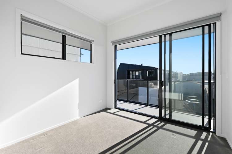 1/13 Vialou Street Hamilton Central_8