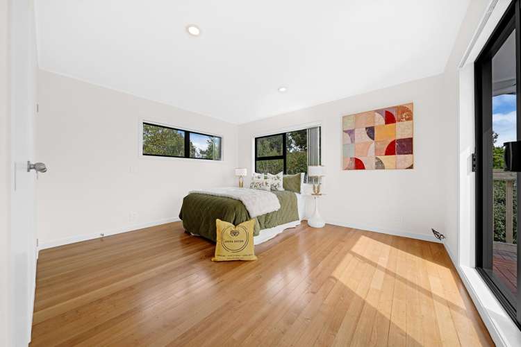 120 Flanshaw Road Te Atatu South_16