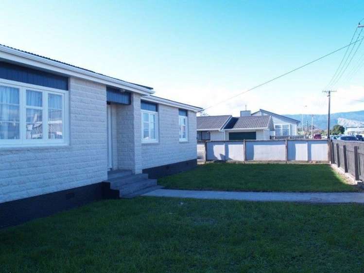 8 Raukawa Street Otaki_7