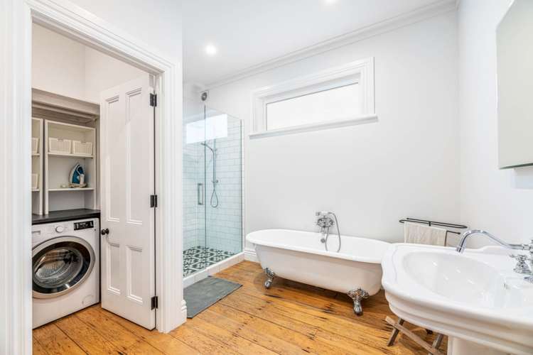 17 Owens Road Devonport_5