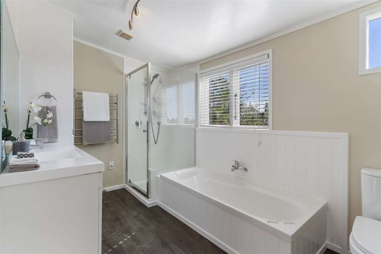 1/121 Mokoia Road Birkenhead_12