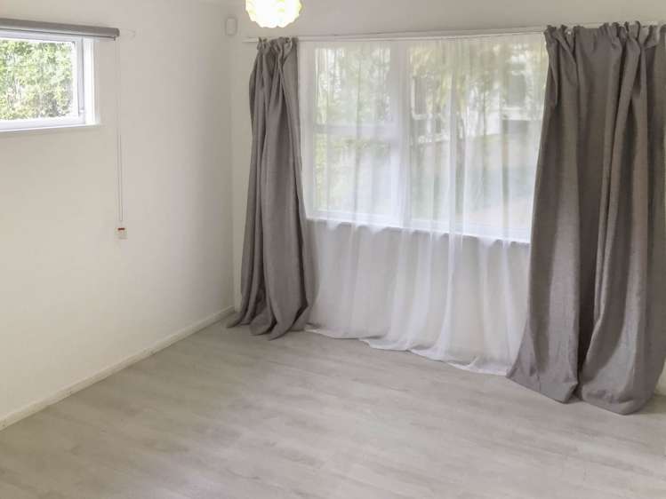 1/8a Alma Street Te Atatu South_5