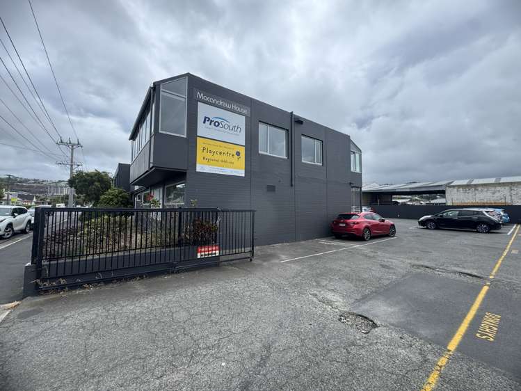 186 Macandrew Road South Dunedin_9