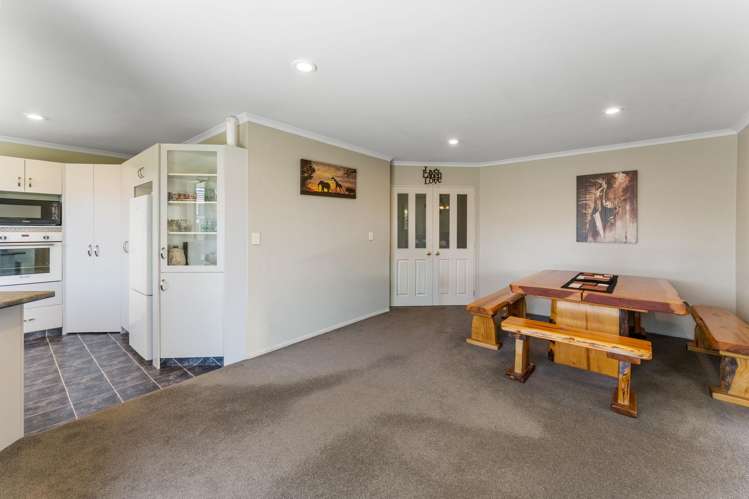 2 Mayer Crescent Wakefield_7