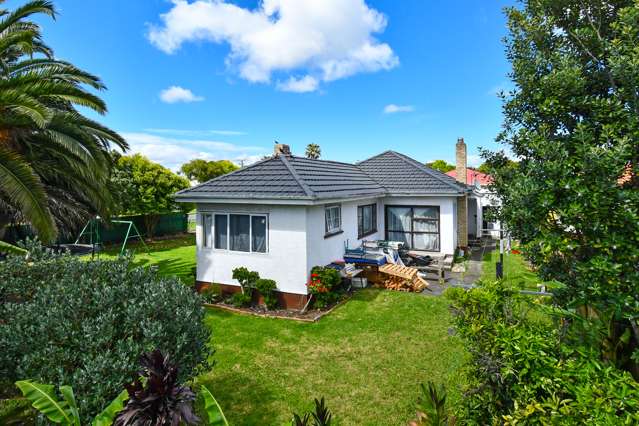 2 Royton Avenue Mangere East_2