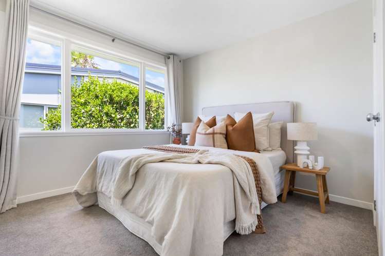 39 Fairclough Road Beach Haven_15