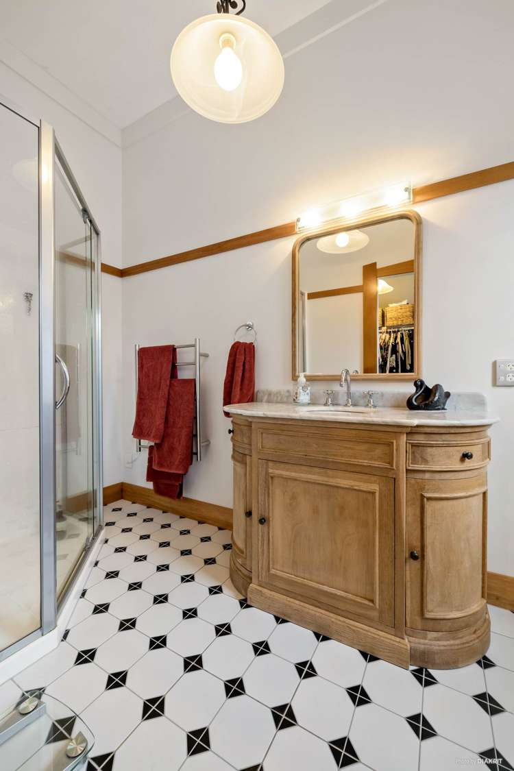 61 Uxbridge Road Mellons Bay_9