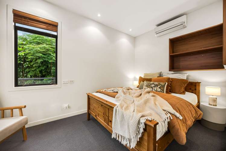 9a Scarboro Terrace Murrays Bay_11