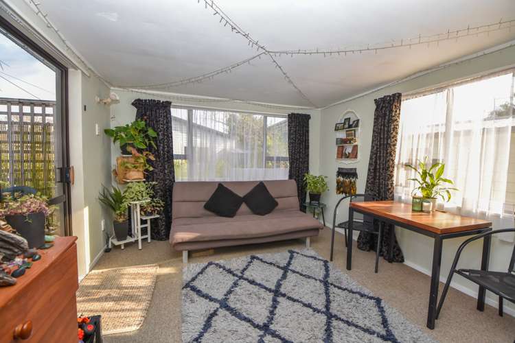 242a High Street South Carterton_12