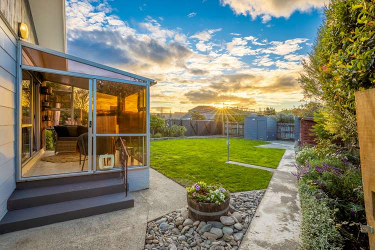 2 Lord Auckland Road Wakefield_11