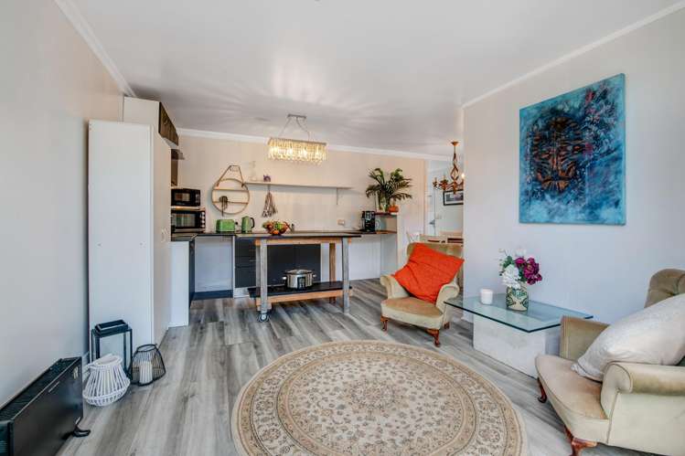 73A Gledstane Road Stanmore Bay_2