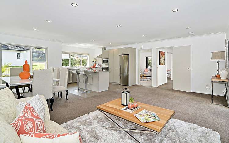 2 Kouras Place Flat Bush_12