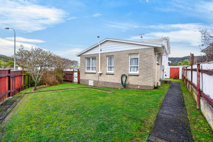 1 Kumeroa Grove Wainuiomata_14