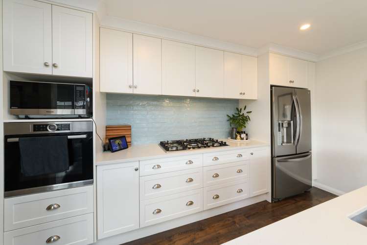 7 Roots Street East Feilding_17