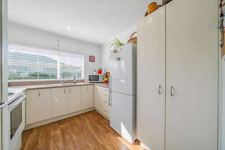 33/17 John Street Trentham_10
