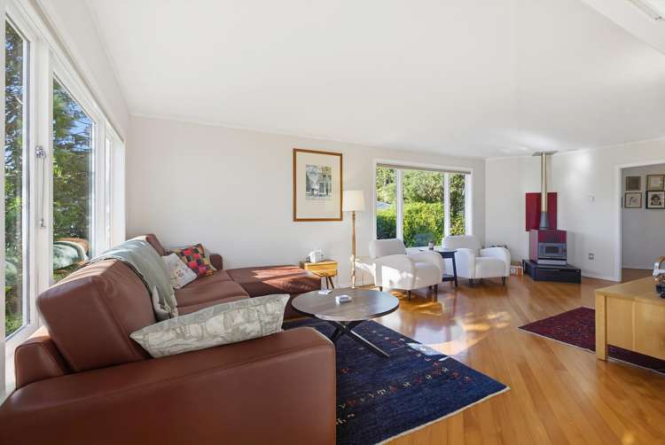 15 Wrights Hill Road Karori_1
