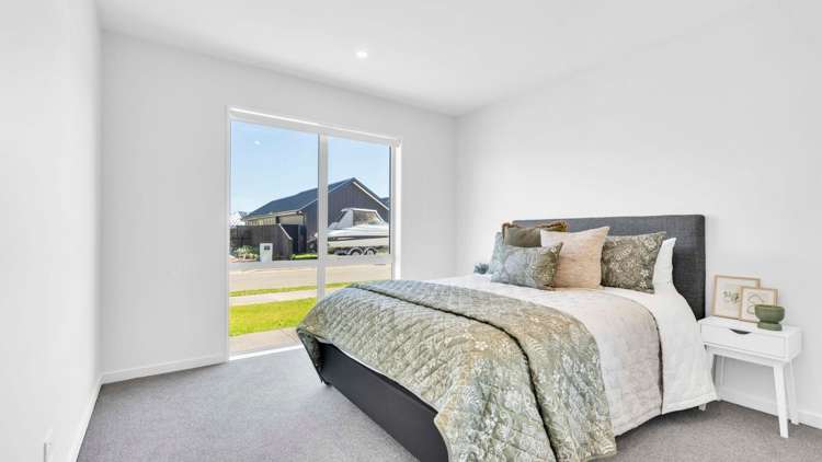 6 Waianiwa Place Burwood_14