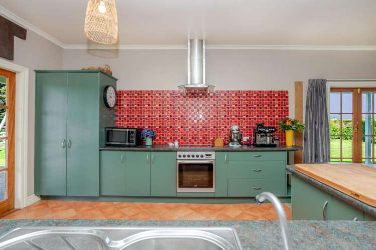 63 Oparatai Road Mangatainoka_10