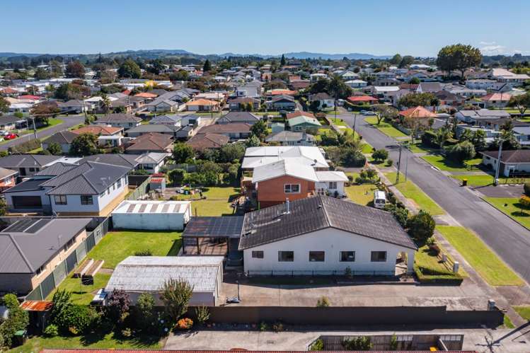 15 Pemberton Crescent Greerton_25