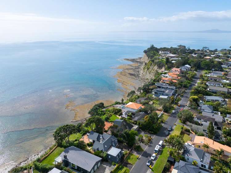 6 Cliff Road Torbay_18