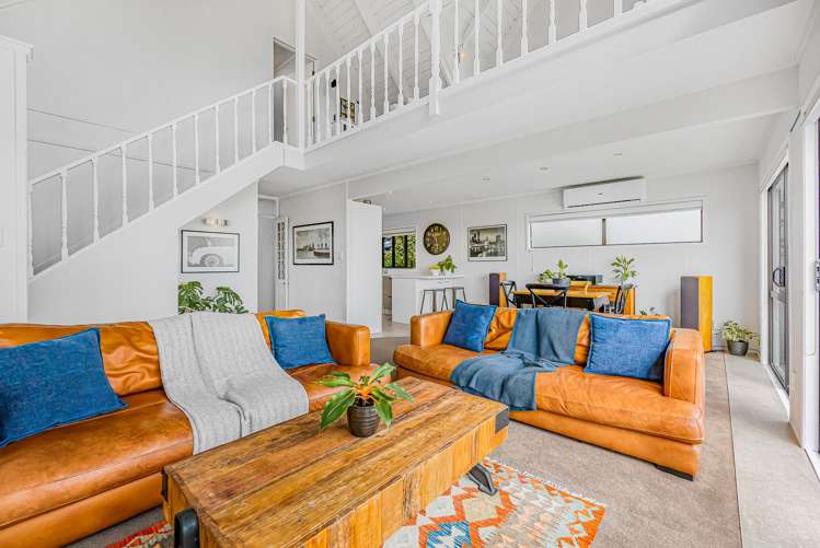 36 Whangaparaoa Road Red Beach_4