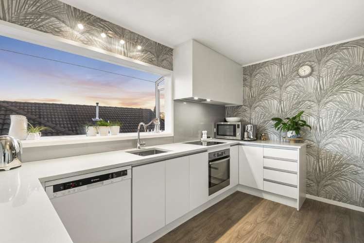 26 Holdaway Avenue Northcote_8