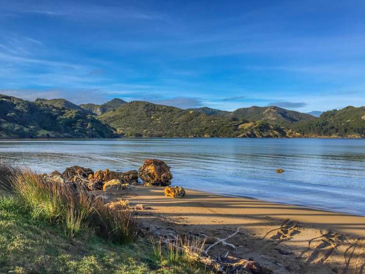 137 Sandhills Road Great Barrier Island_18