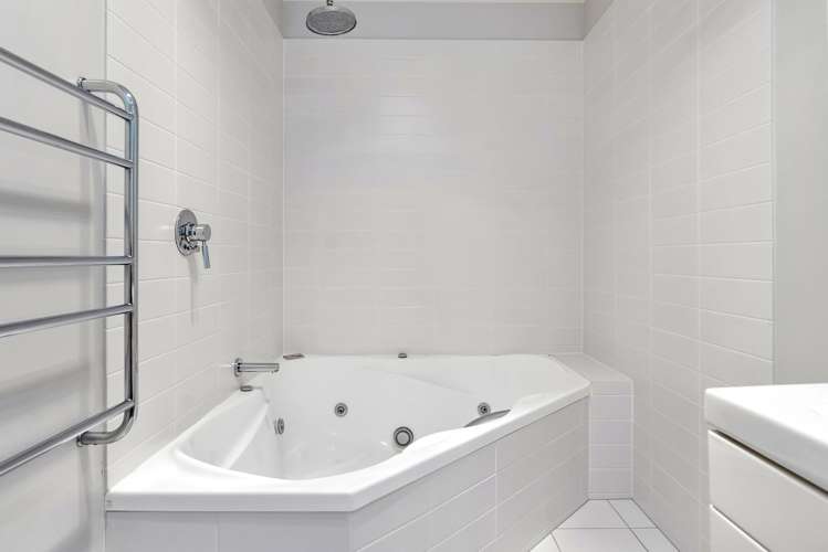 72 Duncansby Road Stanmore Bay_30