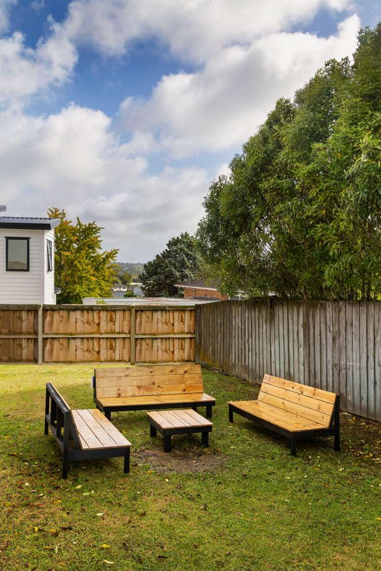 3/6 Harding Avenue Te Atatu South_14