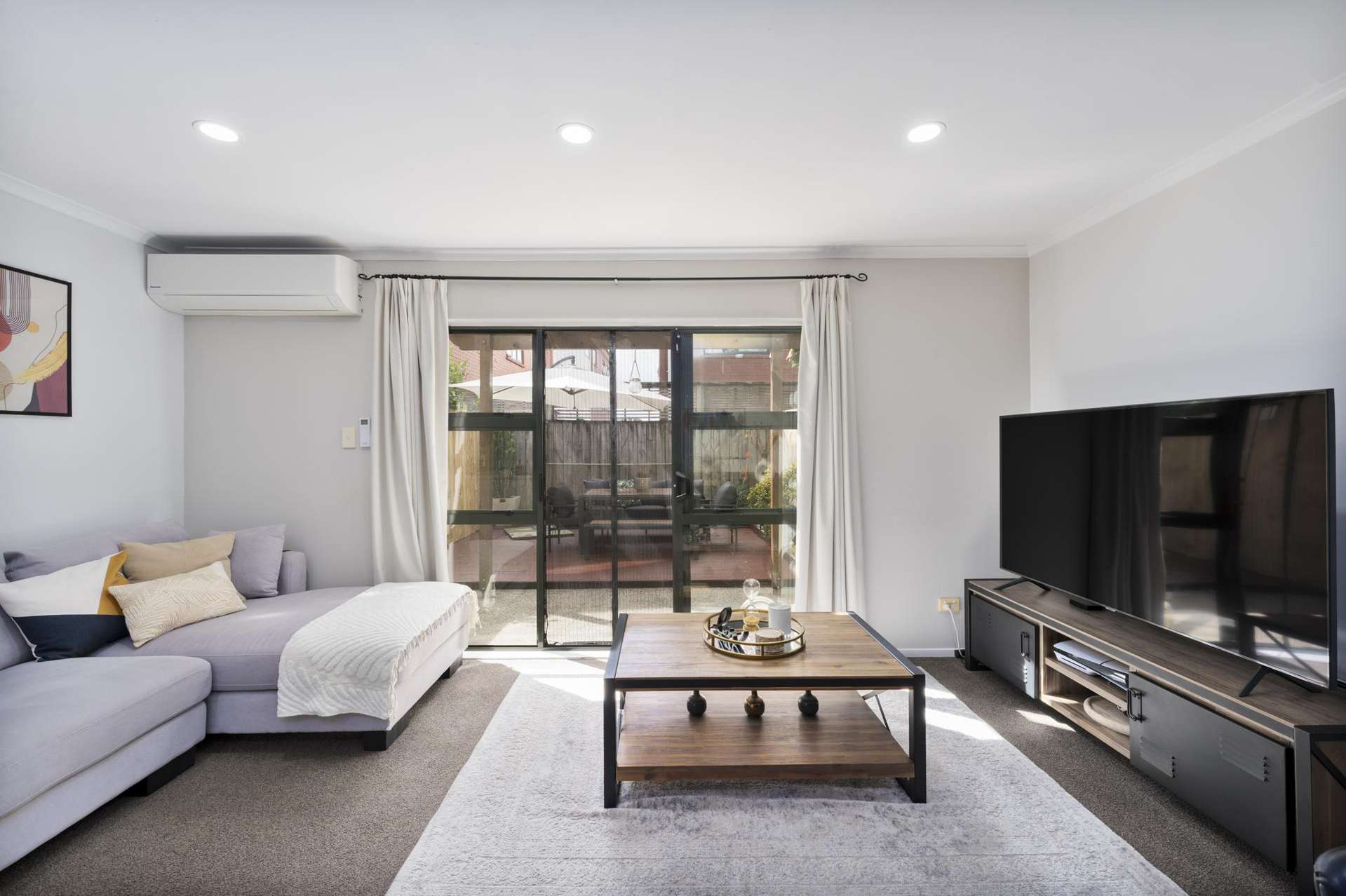 11/17 Harbour View Road Te Atatu Peninsula_0