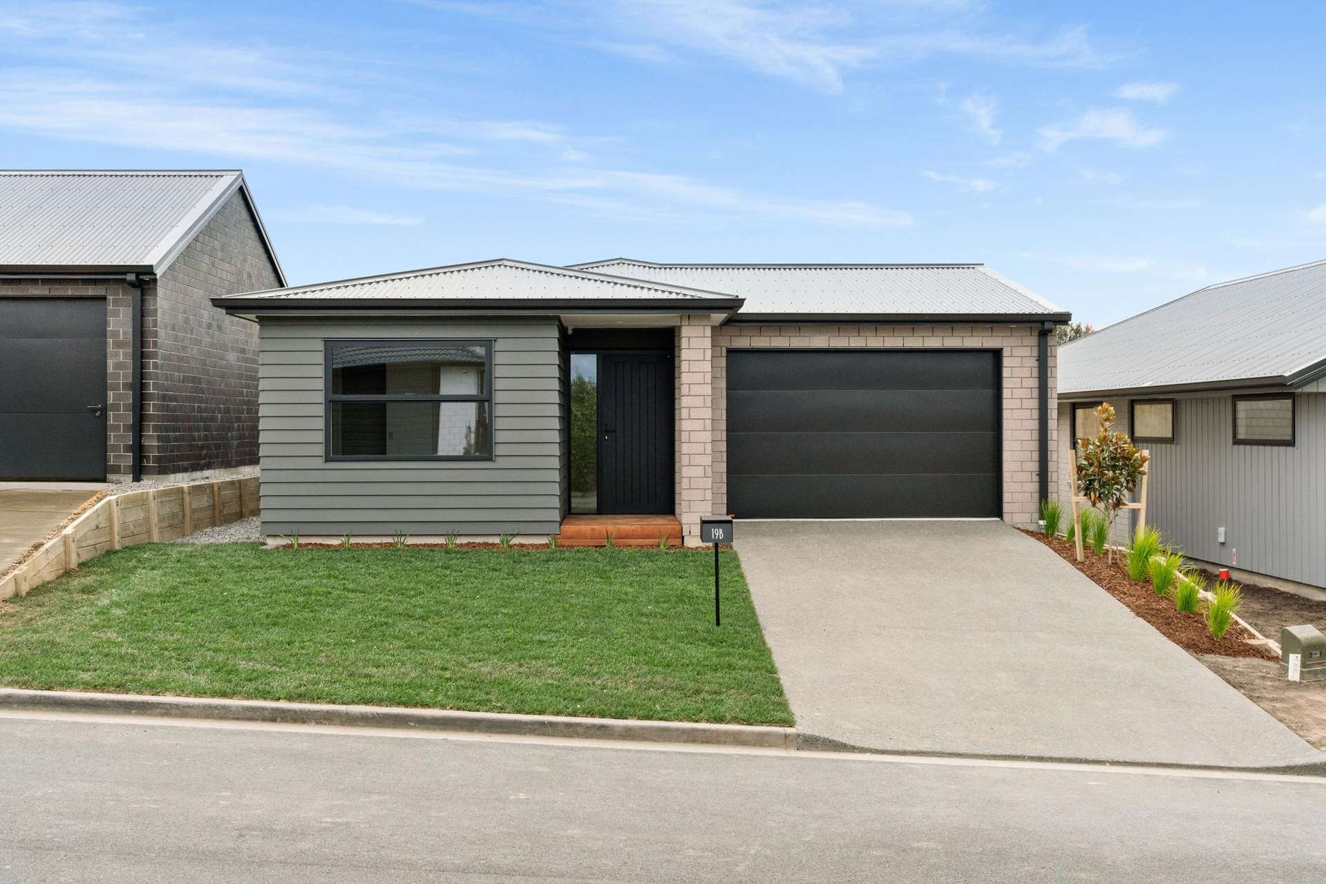 19b Cowell Crescent Pyes Pa_0