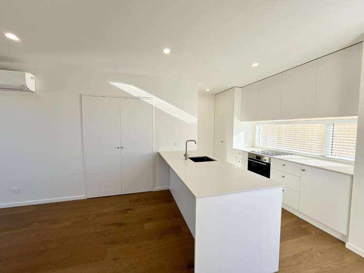 2/126 Roker Street 1535_1