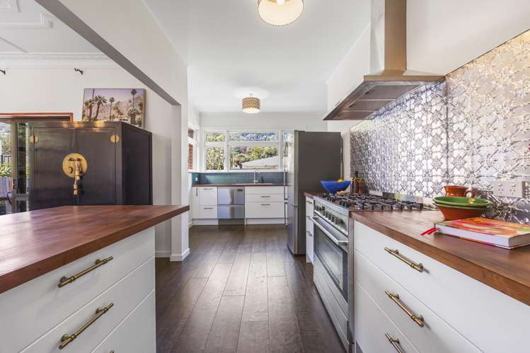 22 Ainslee Place North East Valley_7